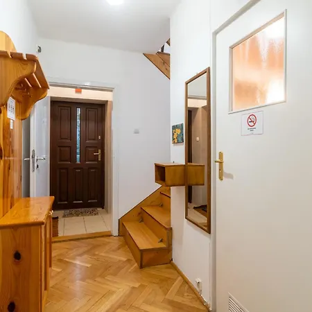 Guest Spots By Bookinghost