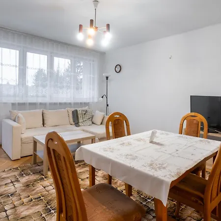 Apartment Guest Spots By Bookinghost *