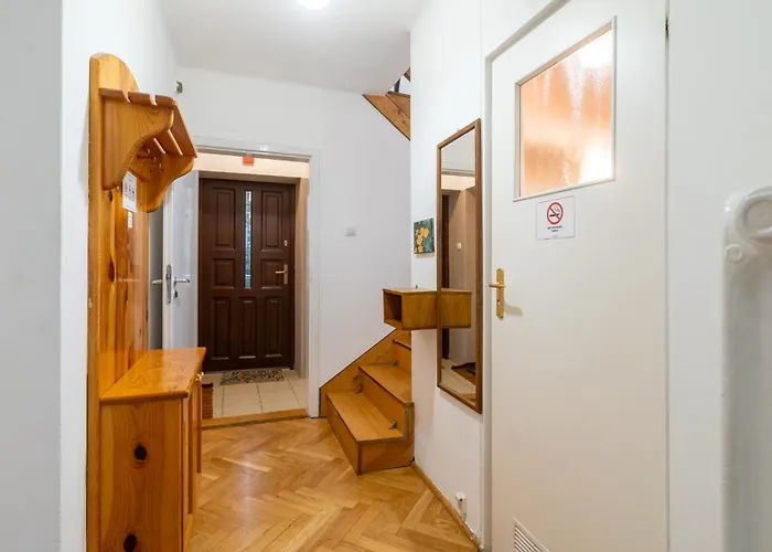 Guest Spots By Bookinghost